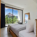 White Residence - Art & Boutique Villas