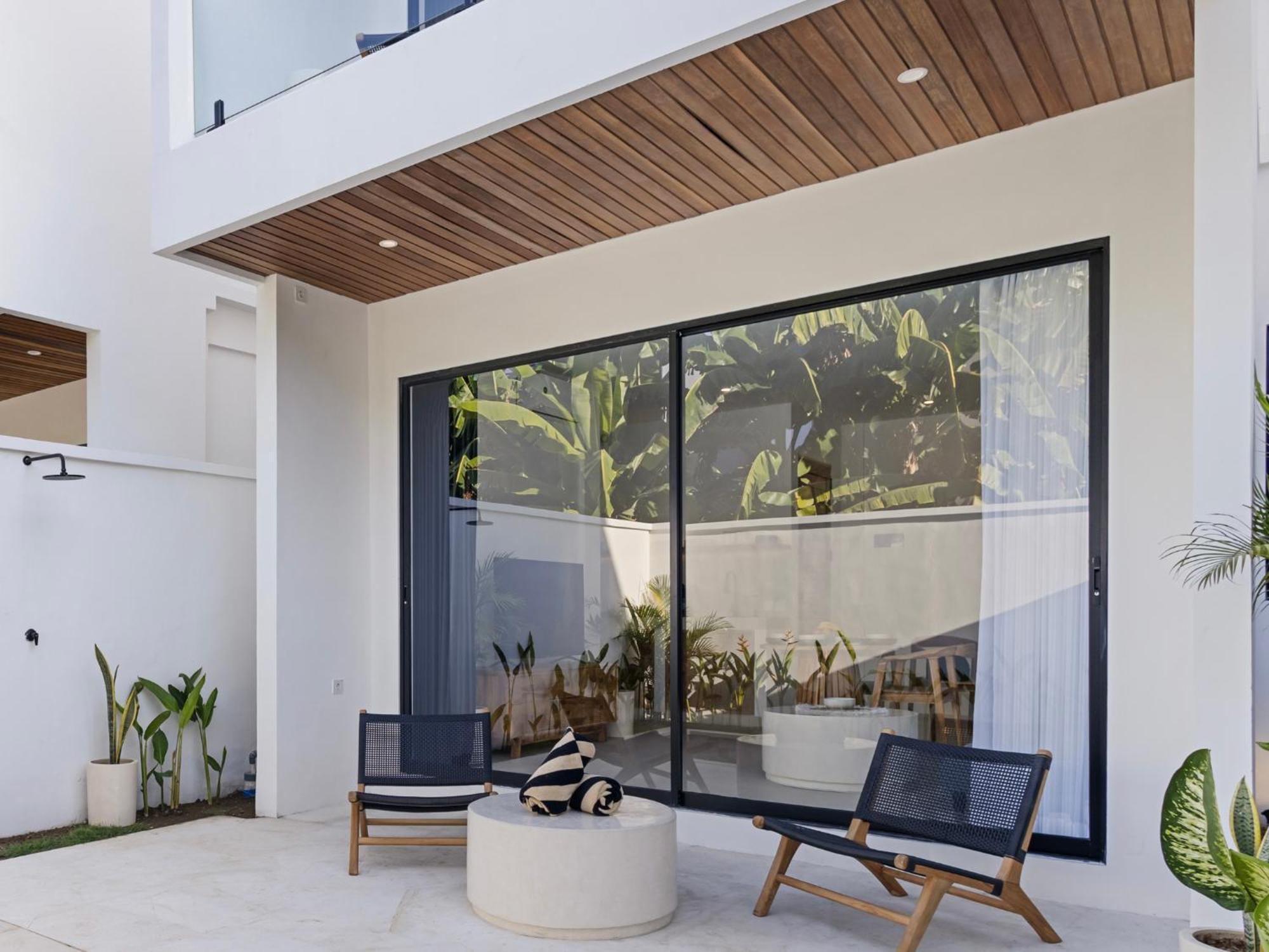 White - Art & Boutique Hotel